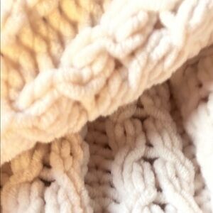 Cozy Cream Knit Blanket